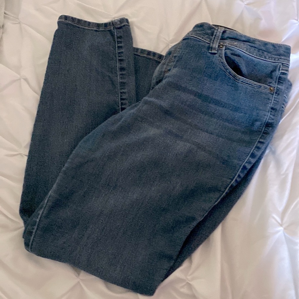 Good condition, gently used skinny jeans.